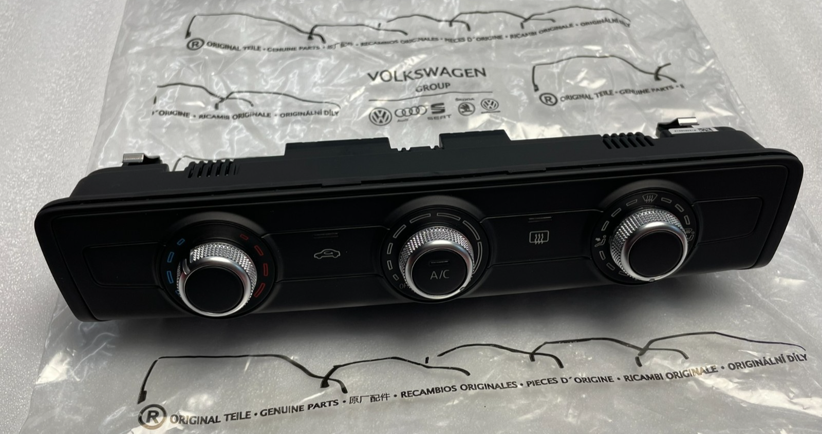 AUDI A1 A3 Q2 Q3 KLIMABEDIENENHEIT BEDIENENHEIT KLIMA 83A820047D ORIG. AUDI NEU!