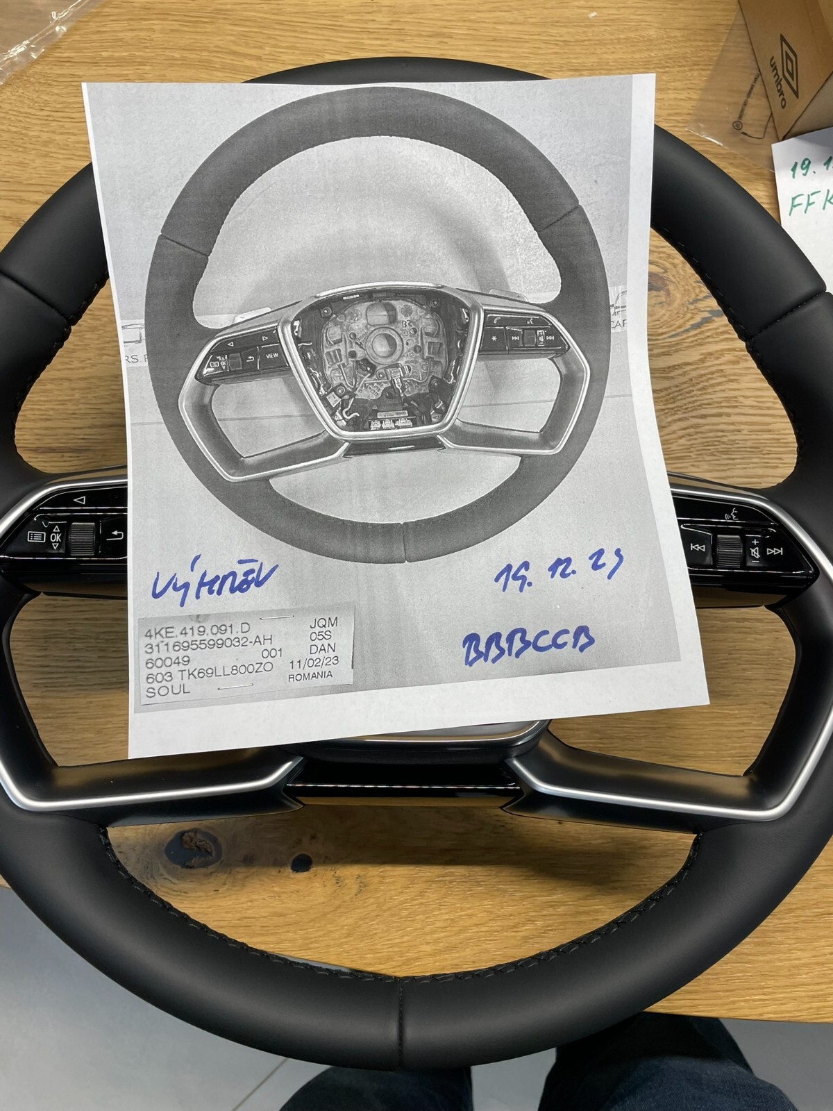 AUDI A6 A7 A8 E-TRON MULTIFUNKTIONS LENKRAD BEHEIZBAR MIT PADELS 4KE419091D NEU - Obrázek 25