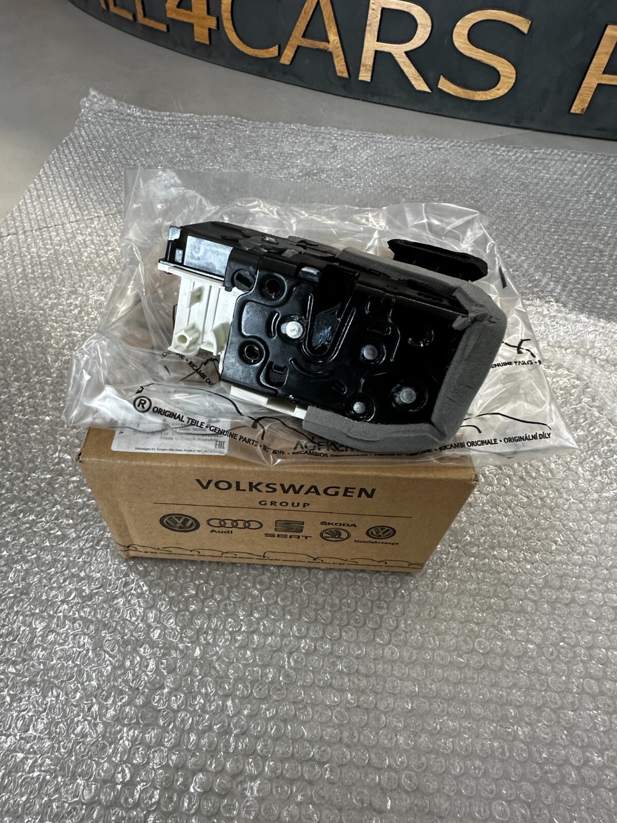 AUDI A6 A7 Q8 E-TRON TÜRSCHLOSS RECHTS HINTEN 4K0839016P ORIG.NEU!!