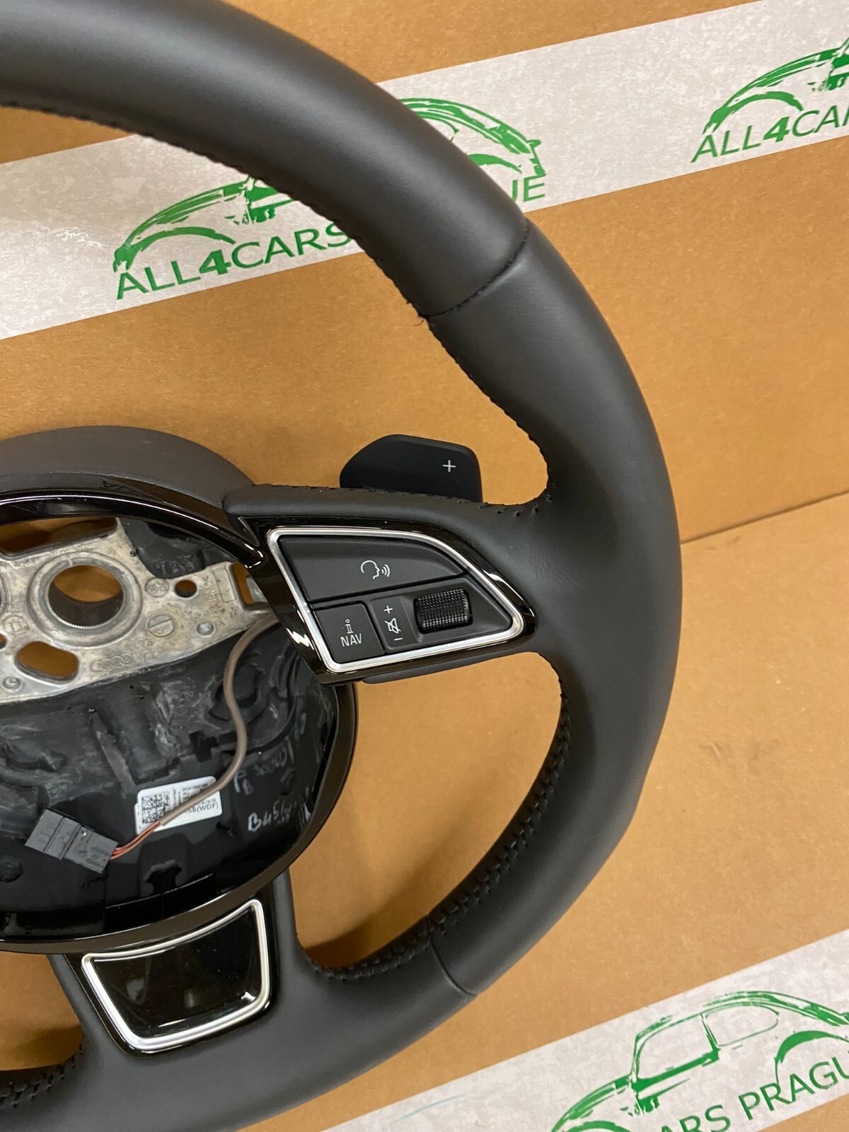 AUDI LENKRAD A4 S4 A5 S5 SPORT LEDERLENKRAD MIT SCHALTWIPEN 8K0419091BN FAST NEU - Obrázek 4