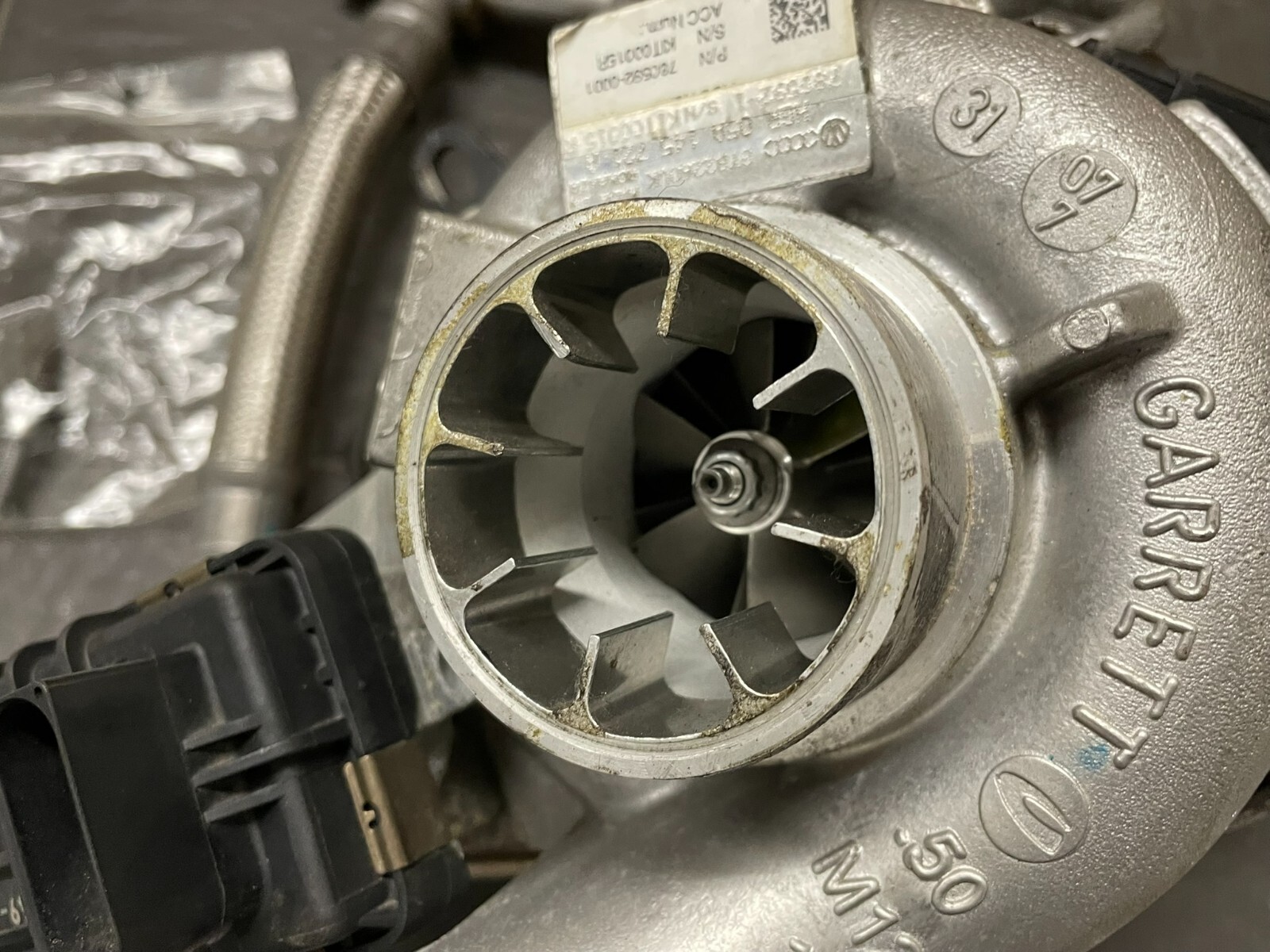 AUDI Q7 6.0L V12 TURBOLADER GARRETT 05A145721A FAST NEU DEMONT VON TEST CAR - Obrázek 3