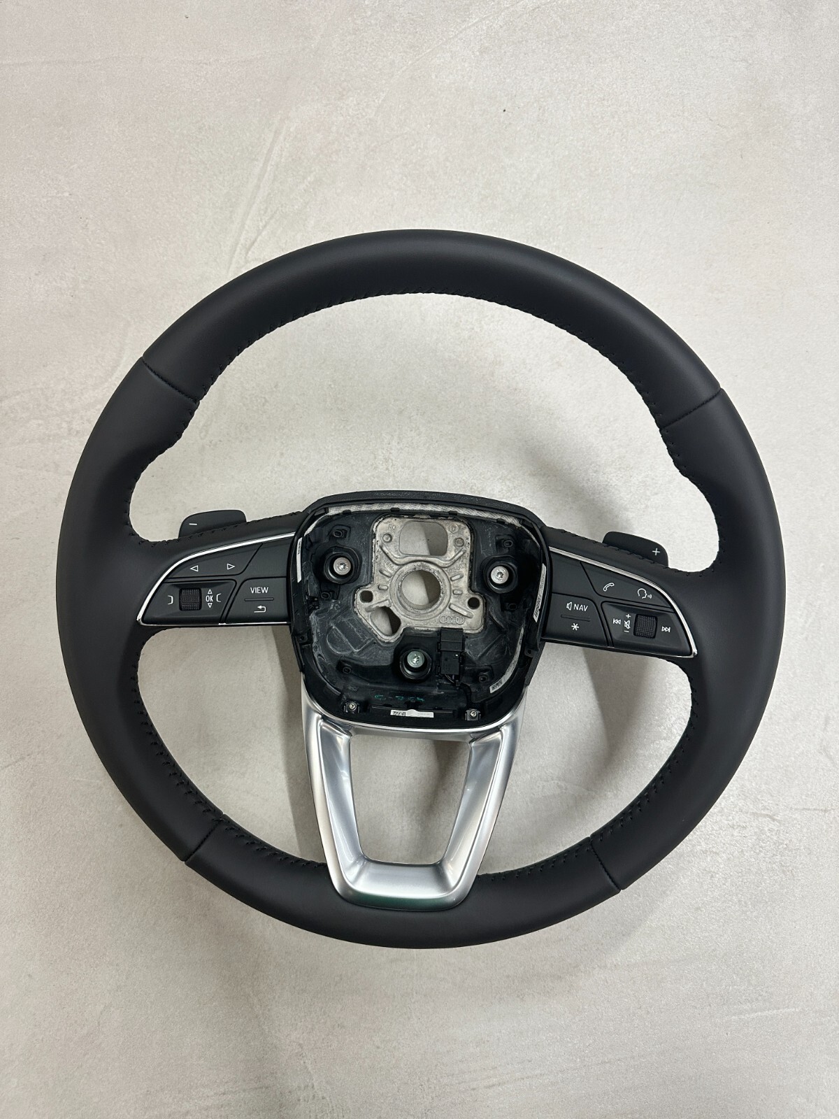 AUDI Q7 Q8 Q5 SPORT MULTIFUNKTION SCHALTWIPPEN LENKRAD SCHWARZ 4M0419091M ORIG.