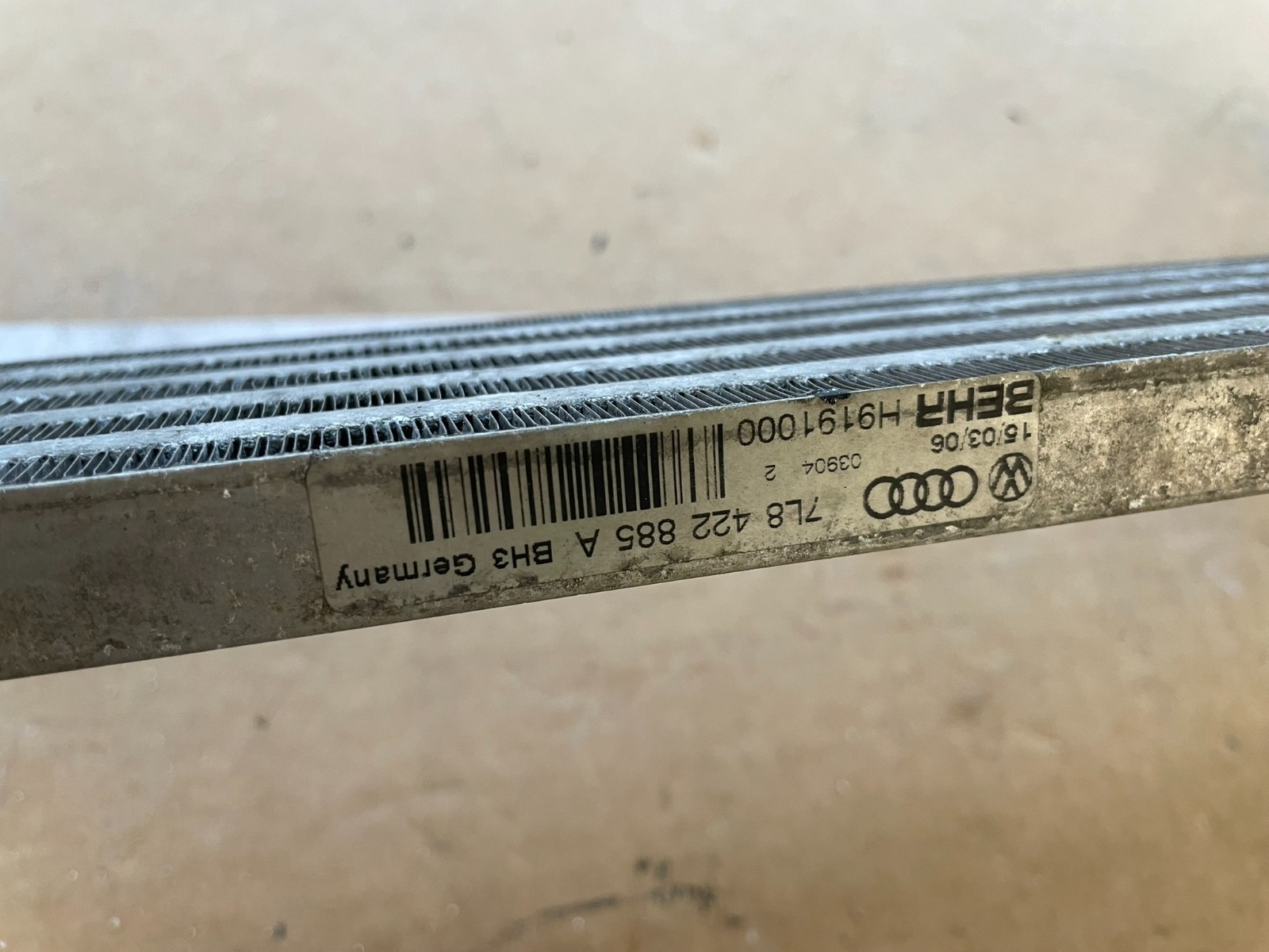 AUDI Q7 , VW TOUAREG 3.0TDI ÖLKÜHLER SERVOLENKUNG 7L8422885A DEMONT V TEST CAR - Obrázek 4