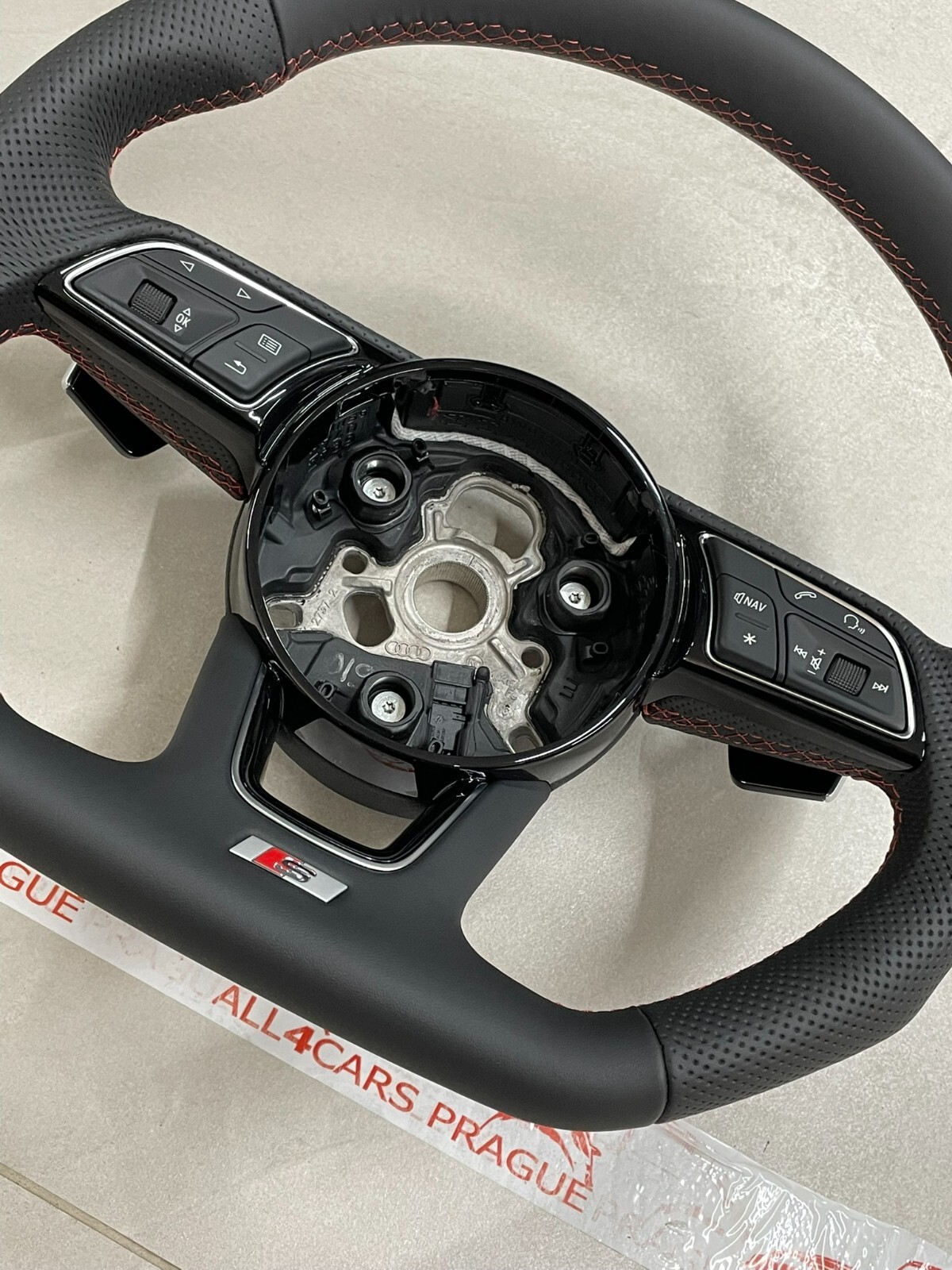 AUDI S4 S5 8W SPORT LEDER LENKRAD ABGEFLACHT GELOCHT S PADELS 8W0419091 ORIG NEU - Obrázek 6