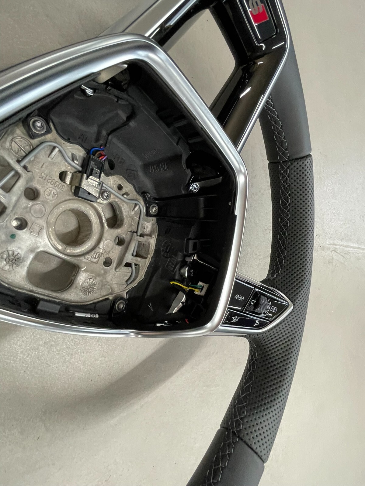 AUDI S6,A6,A7,A8 C8 SPORT LEDER LENKRAD S -Fast Neu-Dem v Neu Wagen... - Obrázek 16