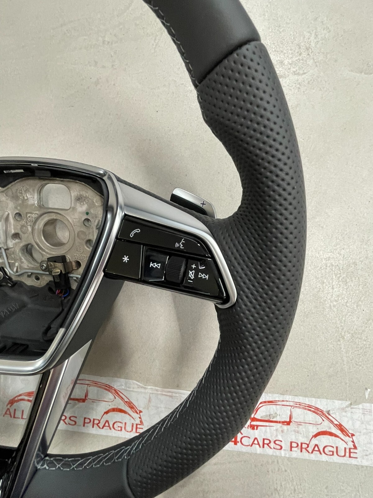 AUDI S6,A6,A7,A8 C8 SPORT LEDER LENKRAD S -Fast Neu-Dem v Neu Wagen... - Obrázek 4