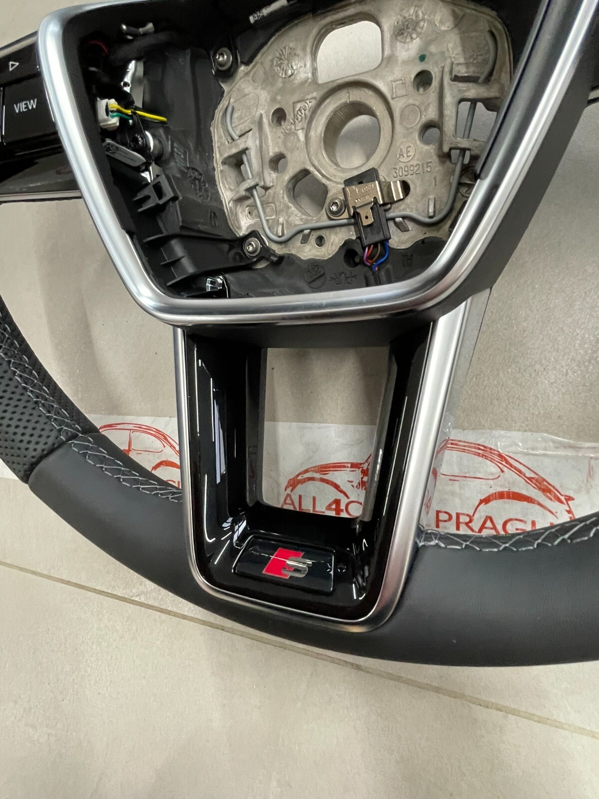 AUDI S6,A6,A7,A8 C8 SPORT LEDER LENKRAD S -Fast Neu-Dem v Neu Wagen... - Obrázek 6