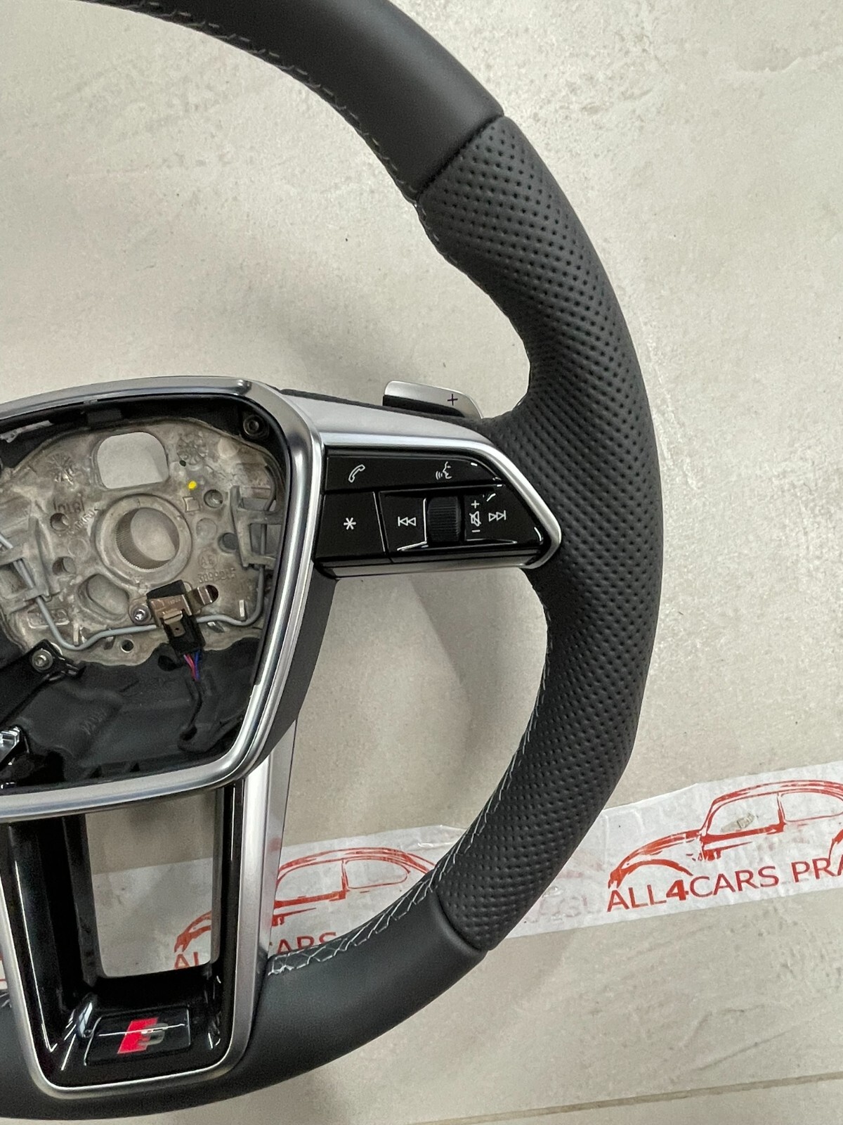 AUDI S6,A6,A7,A8 C8 SPORT LEDER LENKRAD S -Fast Neu-Dem v Neu Wagen... - Obrázek 4