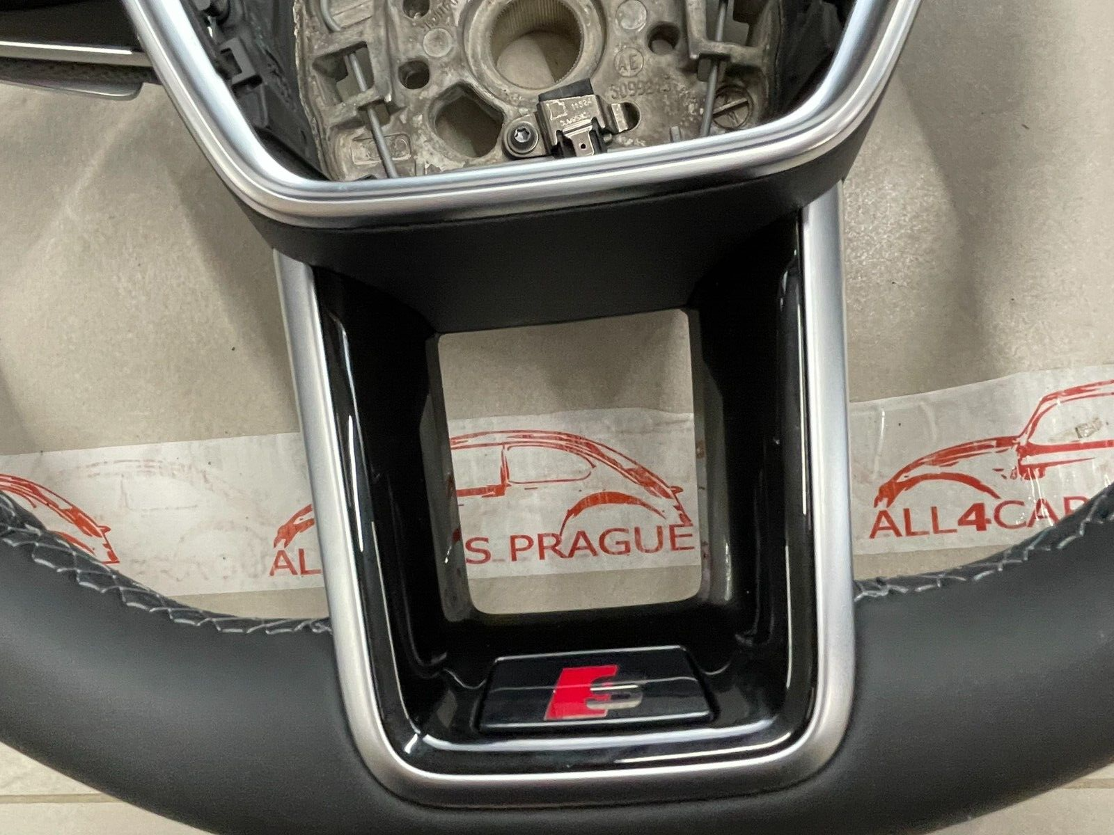 AUDI S6,A6,A7,A8 C8 SPORT LEDER LENKRAD S -Fast Neu-Dem v Neu Wagen... - Obrázek 5