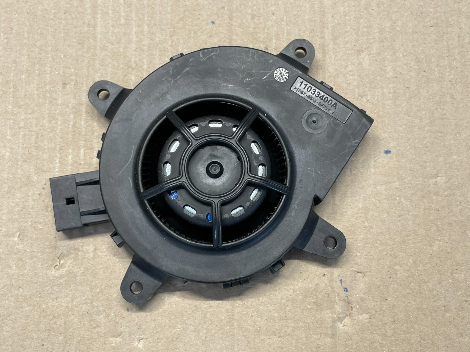 AUDI ŠKODA KLIMA SITZEN BELÜFTUNGSMOTOR 4N0963575G DEM VOM TEST WAGEN ORIGINAL - Obrázek 14