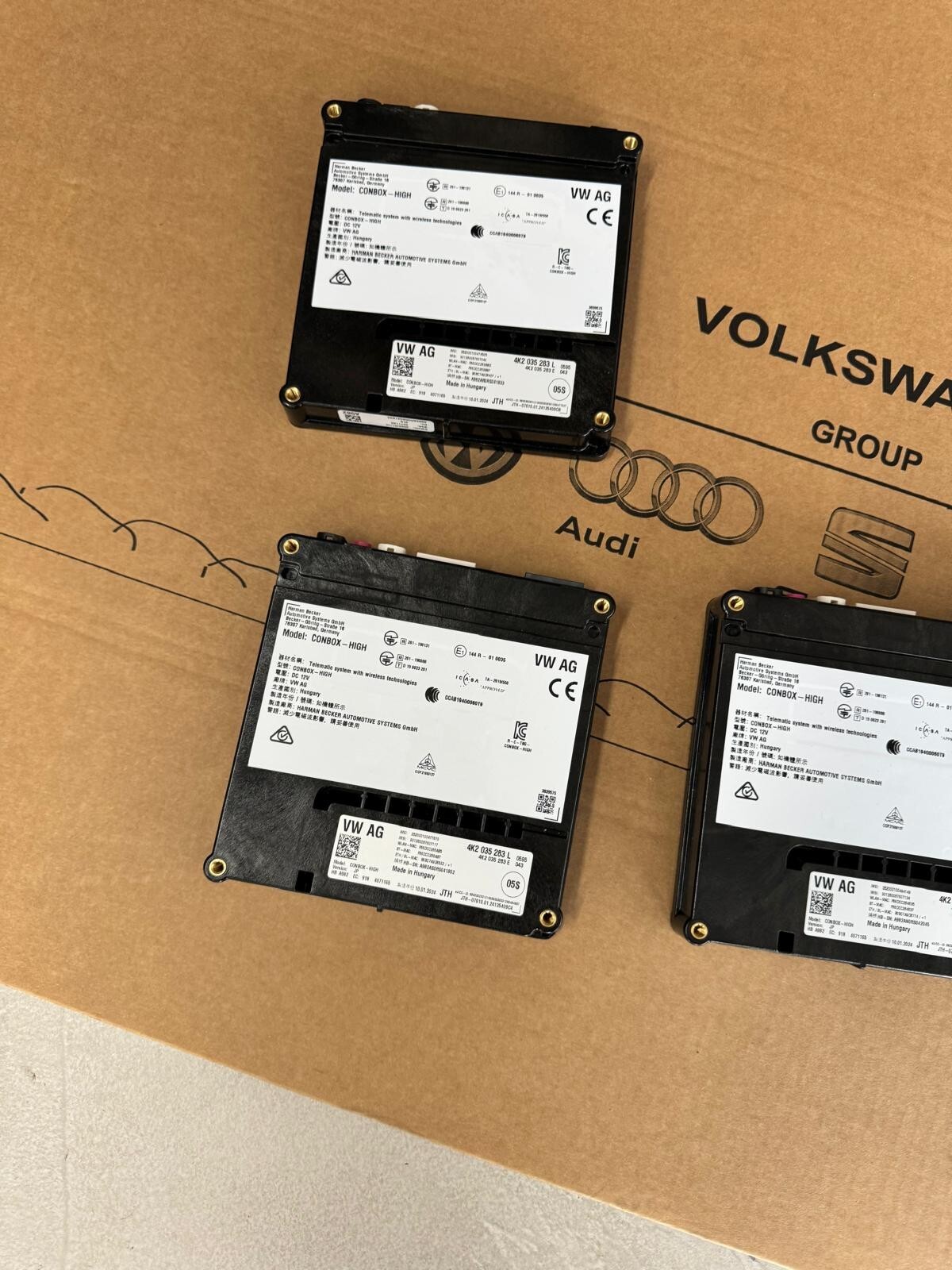 AUDI STEUERGERÄT FÜR NOTRUFMODUL UND KOMMUNIKATIONSEINHEIT 4K2035283L ORIG.NEU! - Obrázek 3