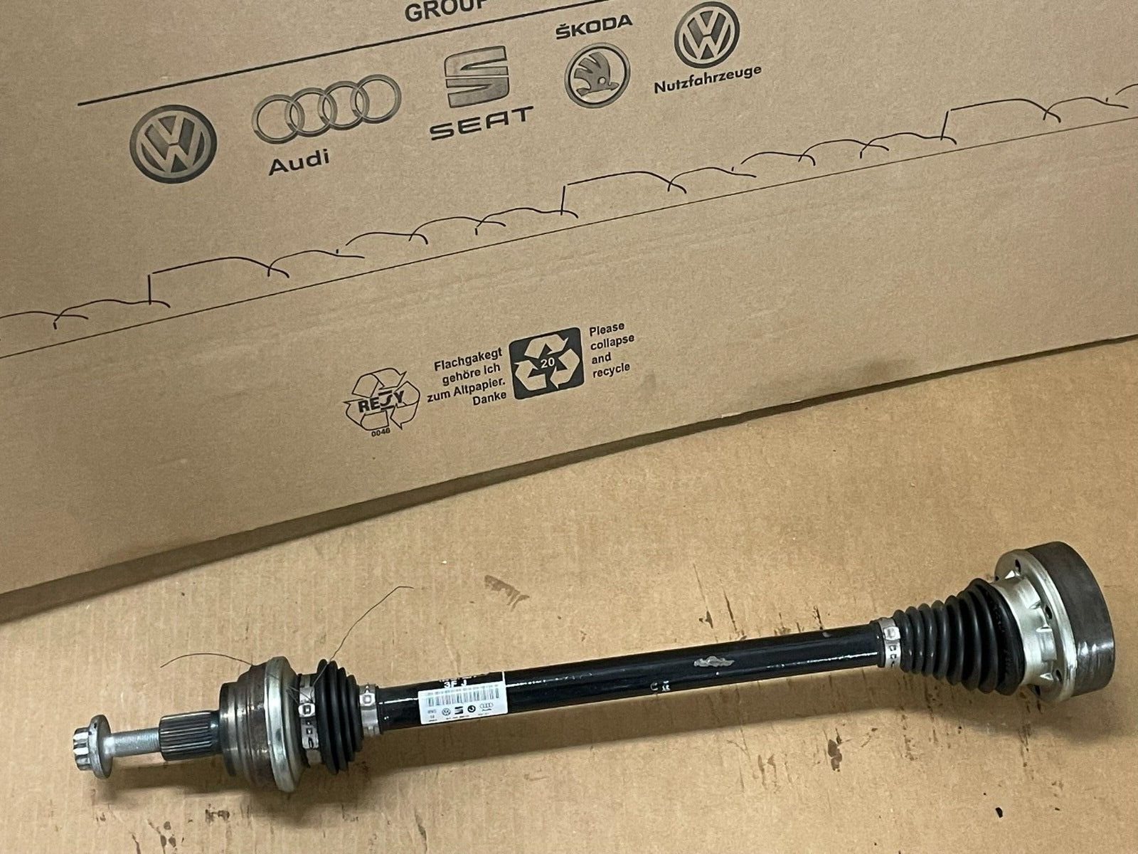 AUDI VW ŠKODA SEAT GELENKWELLE MIT GLEICHLAUFGELENKEN LINKS 1K0501203F TEST CAR