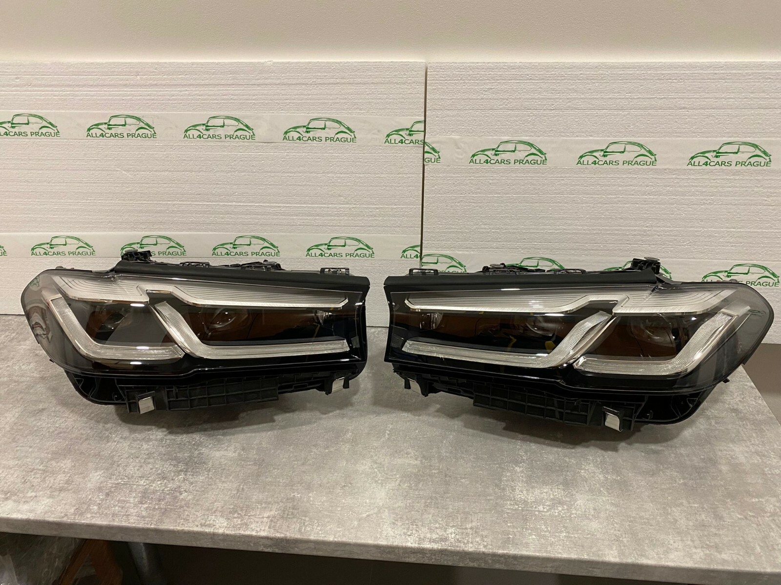 BMW G30/G31 FULL LED HEADLIGHT SET R+L 9850601-05 / 9850602-05 ORIG. NEU!!!