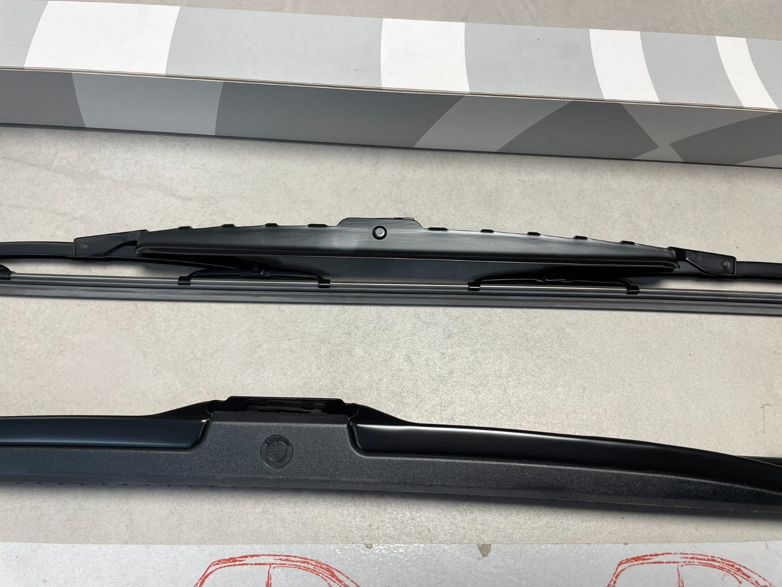 BMW SCHEIBENWISCHERBLÄTTER 61610134601 BMW E31/E32/E34/E38 SATZ ORIGINAL NEU BMW - Obrázek 12