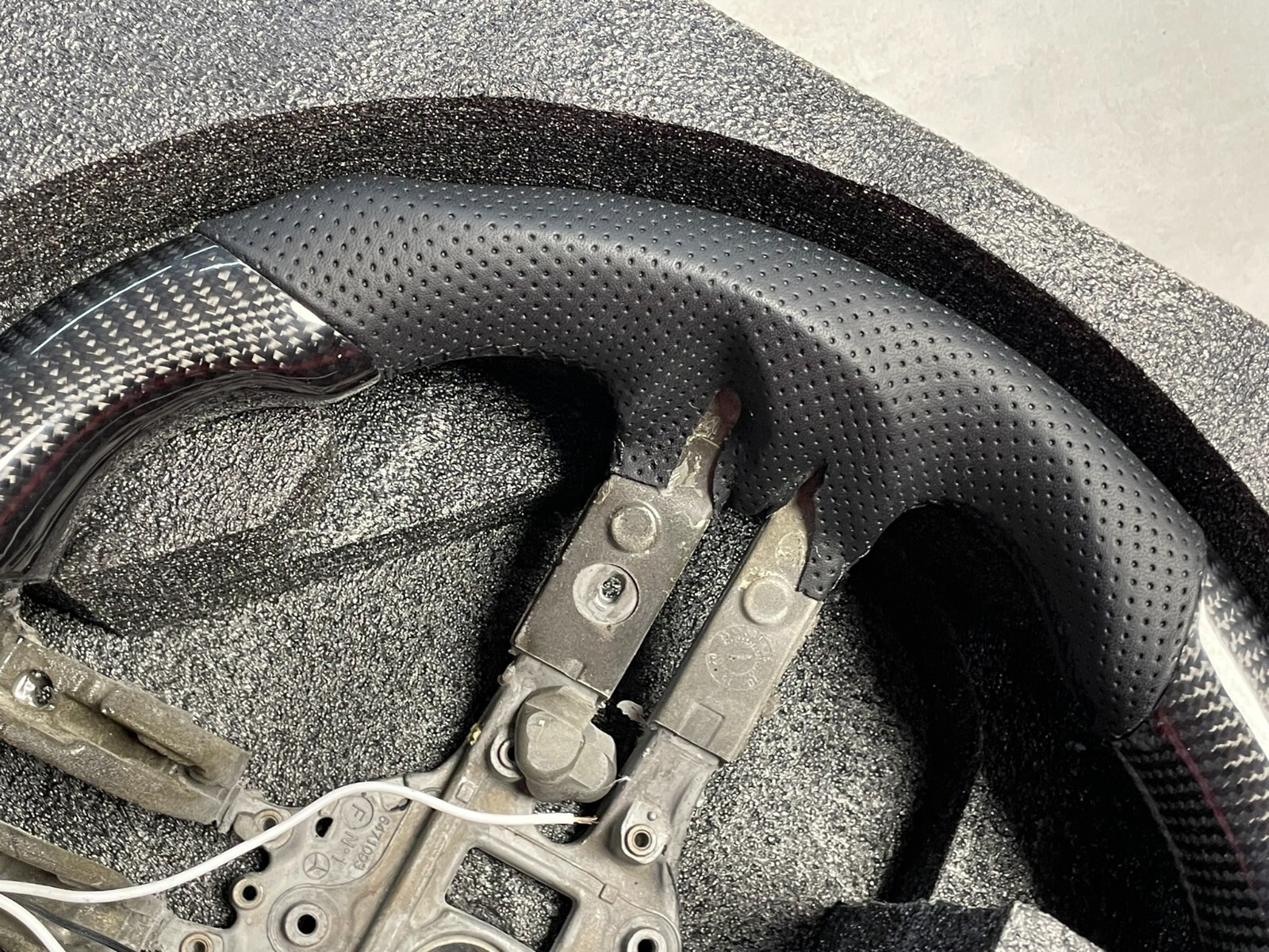 CARBON LENKRAD FÜR MERCEDES BENZ SPORT AMG LEERES RAHMEN INDIVIDUELLE PRODUKT - Obrázek 3