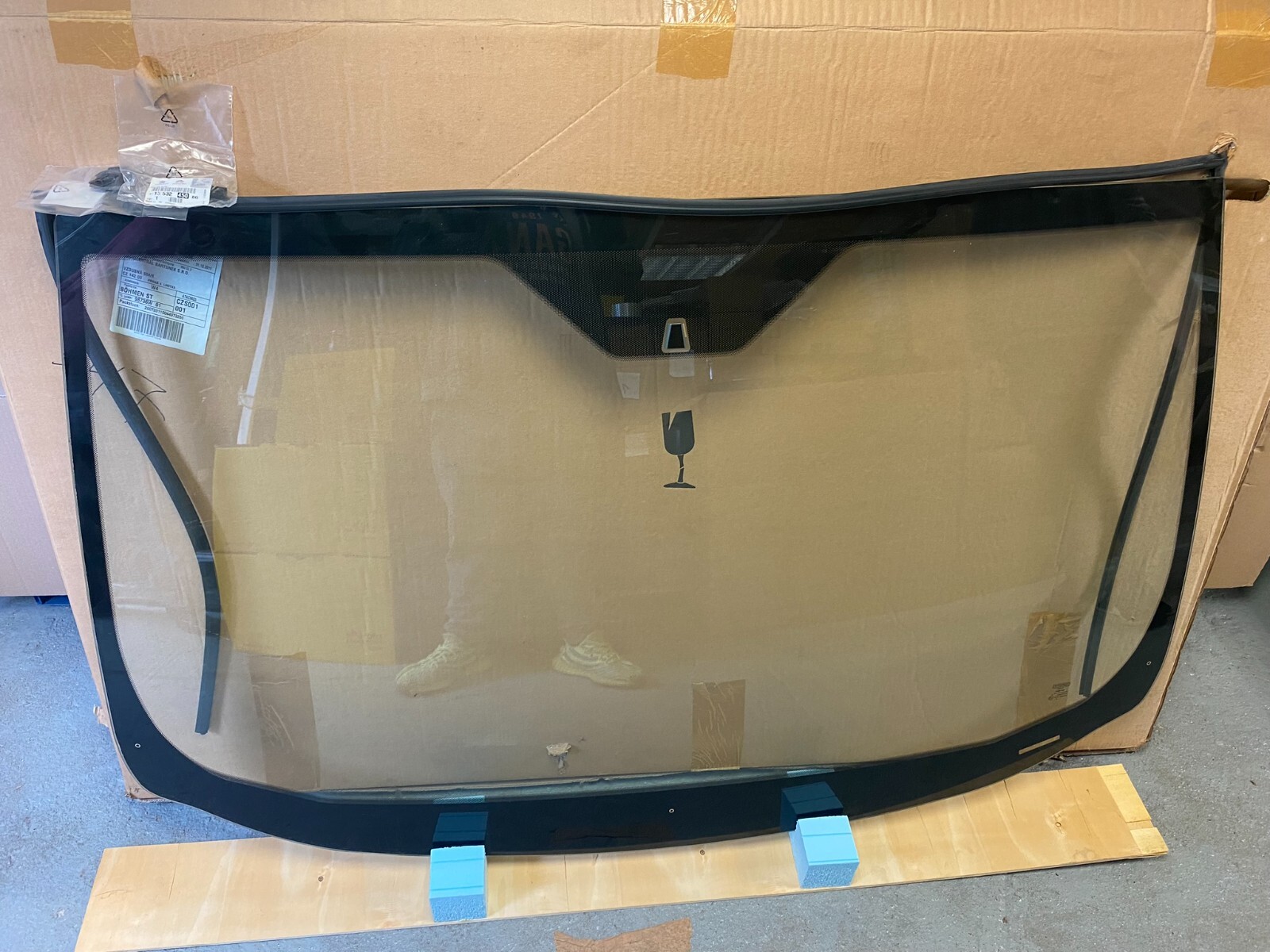 CITROEN PEUGOT FIAT FRONTSCHEIBE WINDSCHUTZSCHEIBE 8116QP -8116 QP 2739AGSV NEW!