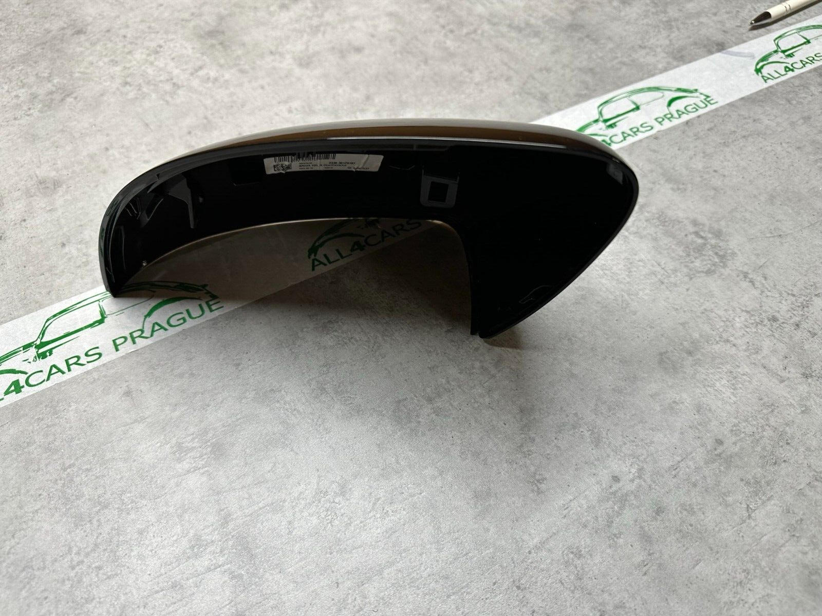 MERCEDES BENZ S-KLASS W223 SPIEGELABDECKUNG VORNE RECHTS SCHWARZ ORIG. MERCEDES - Obrázek 4