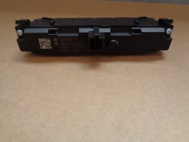 MERCEDES C GLC PDC SCHALTER A2059051751 Fast Neu Teil demont vom Test Wagen .... - Obrázek 7