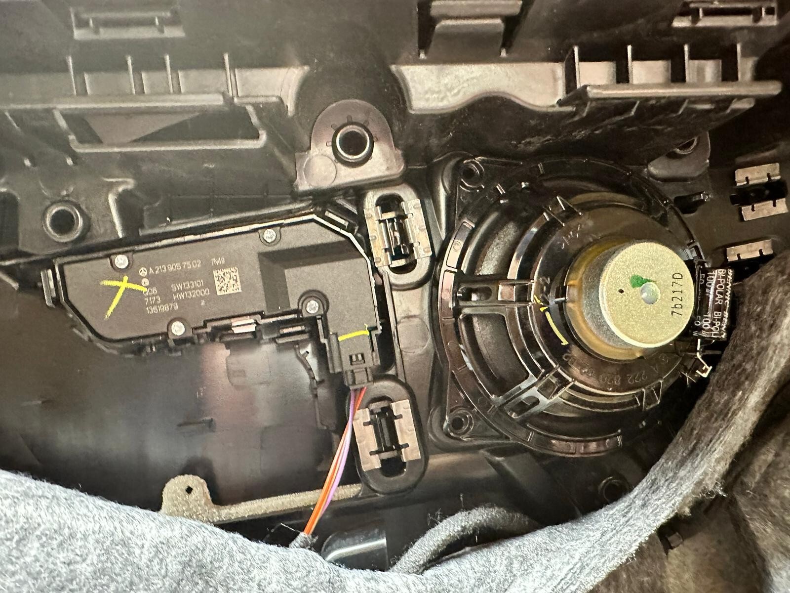 MERCEDES GLC X253 TÜRVERKLEIDUNG VORNE RECHTS SCHWARZ A2057200295 - Obrázek 3