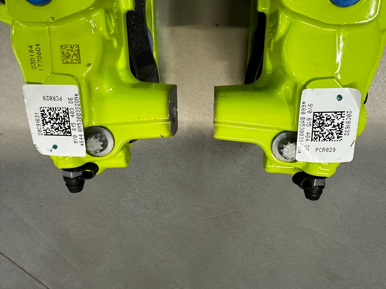 PORSCHE BRAKE CALIPERS GREEN REAR SET L+R COMPLETE 9Y0615403DE+9Y0615404DE NEW ! - Obrázek 6