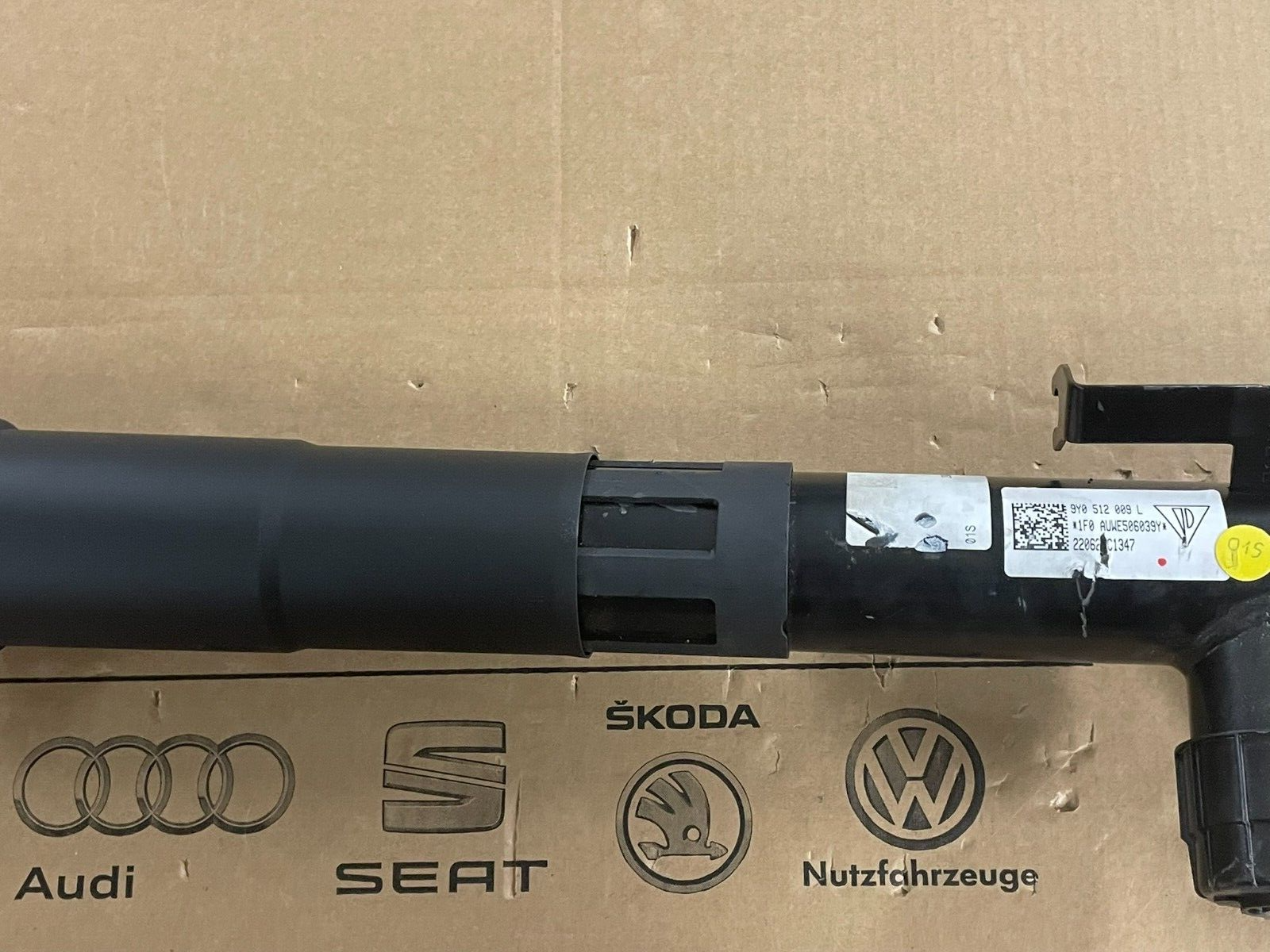 PORSCHE CAYENNE 9YA-2 STOSSDÄMPFER ELEKTRISCH HINTERACHSE LINKS 9Y0513027F NEU - Obrázek 12