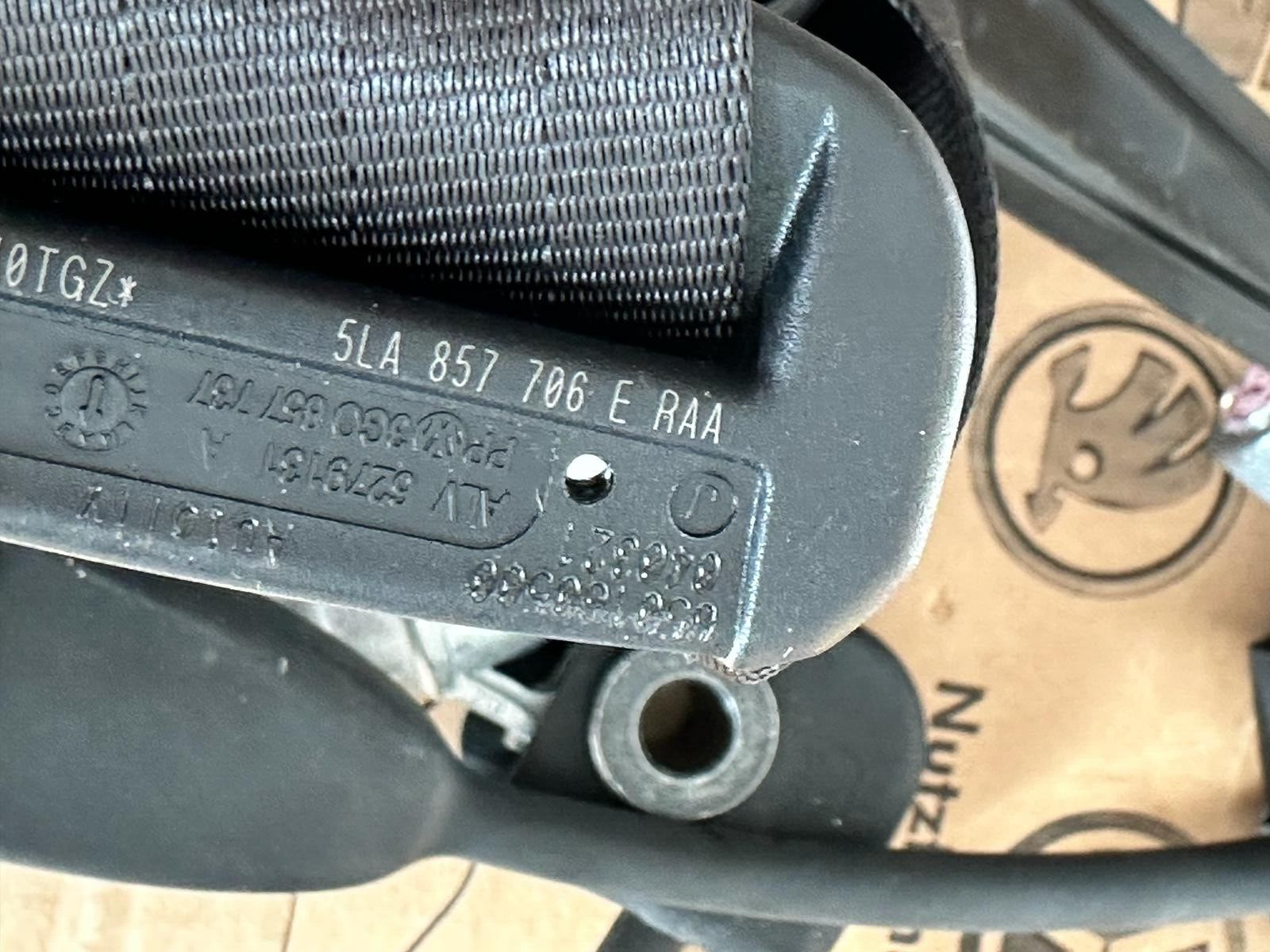 SKODA ENYAQ SICHERHEITSGURT VORN 5LA857705E + 5LA857706E +AIRBAG 5LA880204D NEU - Obrázek 12