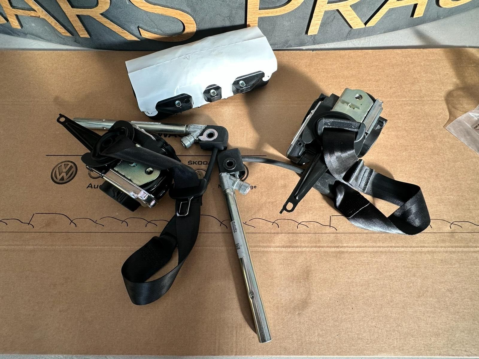 SKODA ENYAQ SICHERHEITSGURT VORN 5LA857705E + 5LA857706E +AIRBAG 5LA880204D NEU - Obrázek 9