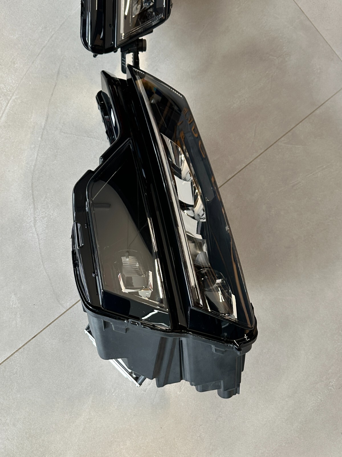 SKODA KAROQ HEADLIGHTS SET L+R 57B941015D-57B941016D FAST NEU DEM TEST CAR ORIG! - Obrázek 14