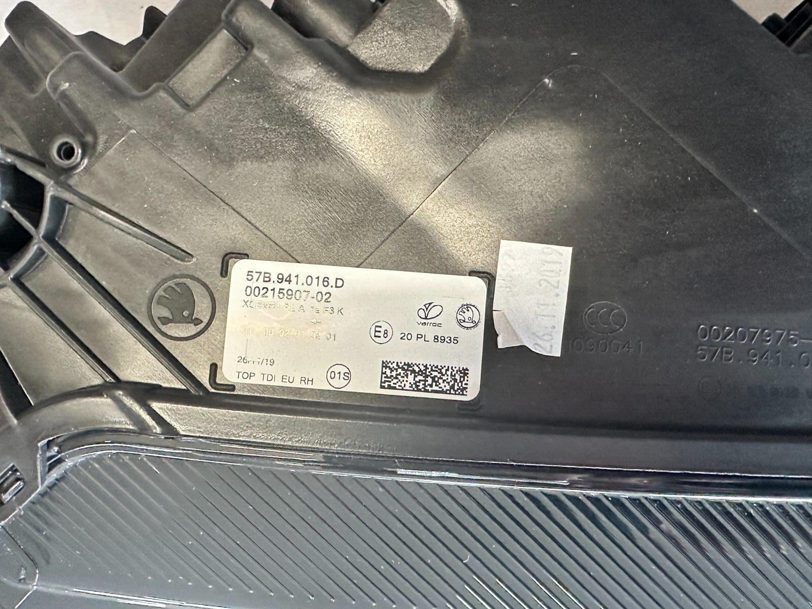 SKODA KAROQ HEADLIGHTS SET L+R 57B941015D-57B941016D FAST NEU DEM TEST CAR ORIG! - Obrázek 5