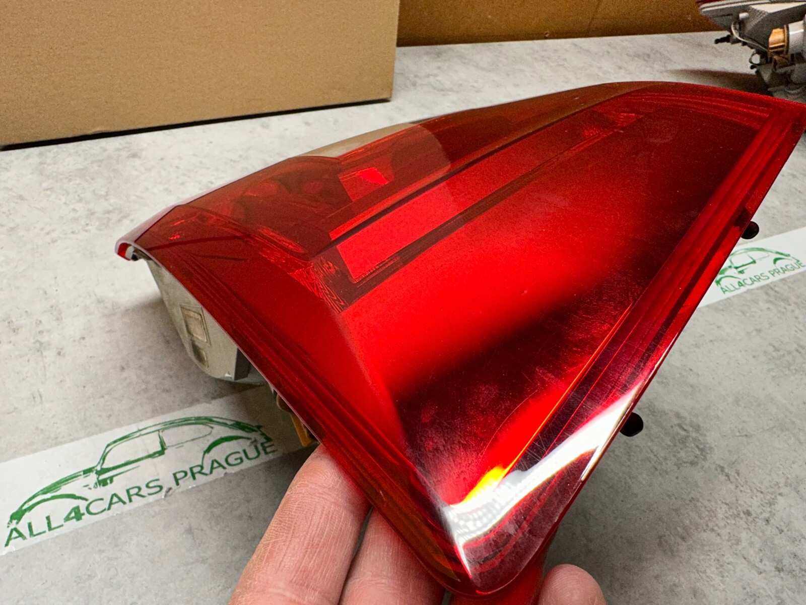 SKODA OCTAVIA III COMBI 2013-2017 RÜCKLEUCHTE 5E9945095 LED LINKS ORIGINAL SKODA - Obrázek 8