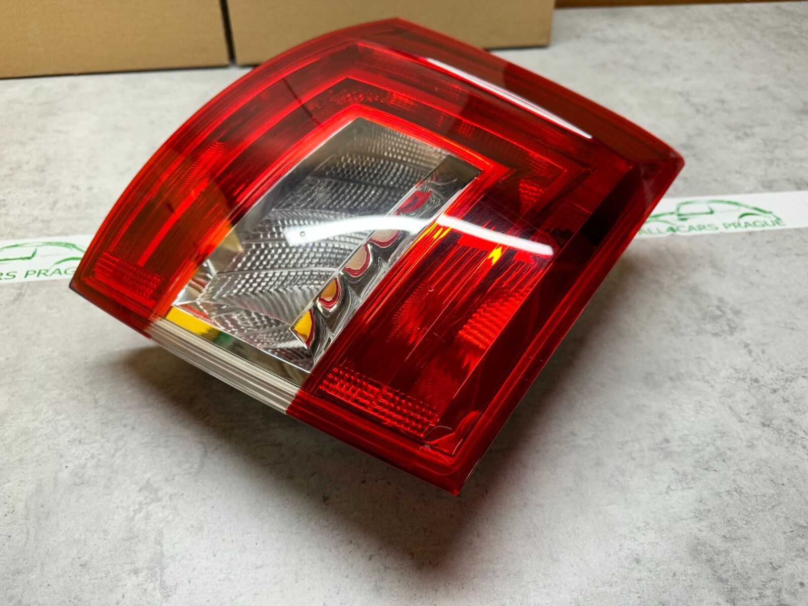 SKODA OCTAVIA III COMBI 2013-2017 RÜCKLEUCHTE 5E9945095 LED LINKS ORIGINAL SKODA - Obrázek 10