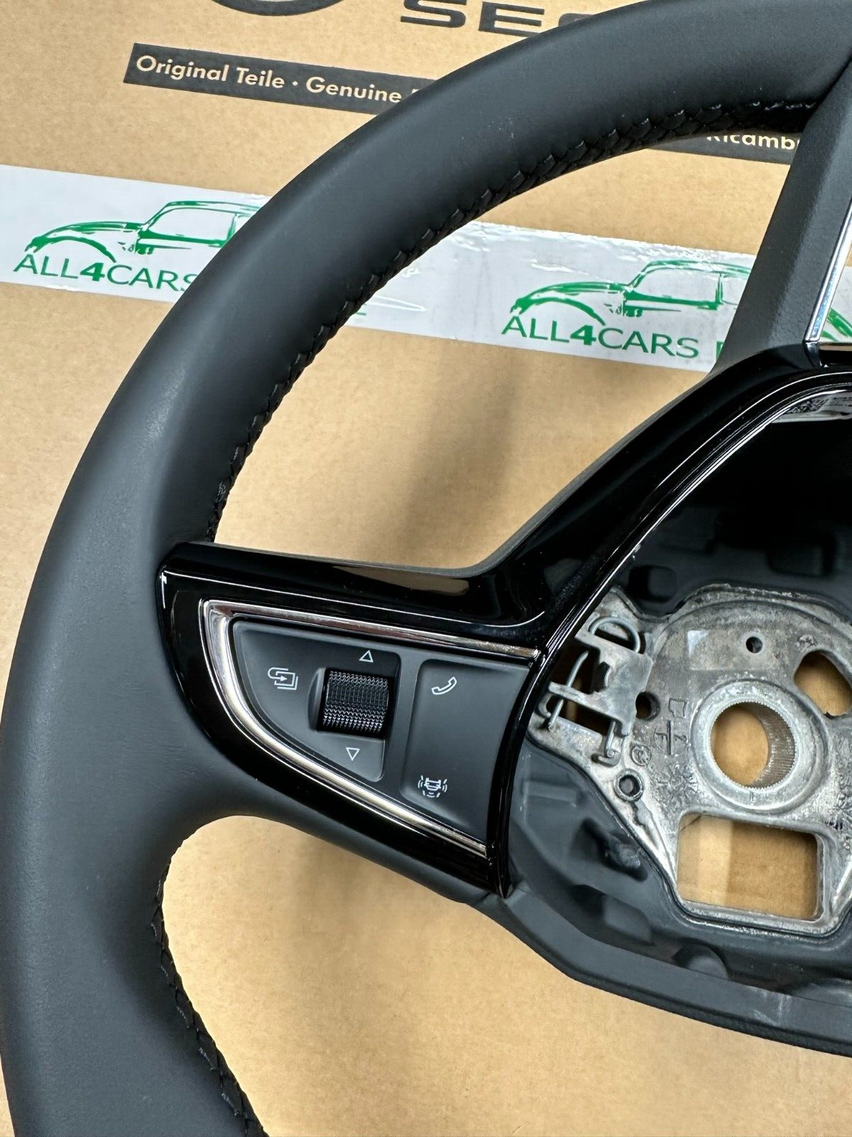 SKODA OCTAVIA III LENKRAD SCHALTWIPPEN MULTFUNKTION LEDER 3V0 ORIG.NEU!! - Obrázek 11