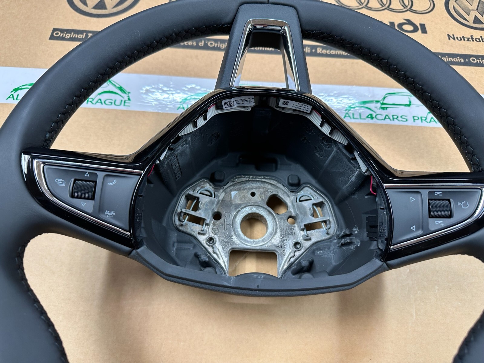 SKODA OCTAVIA III LENKRAD SCHALTWIPPEN MULTFUNKTION LEDER 3V0 ORIG.NEU!! - Obrázek 12