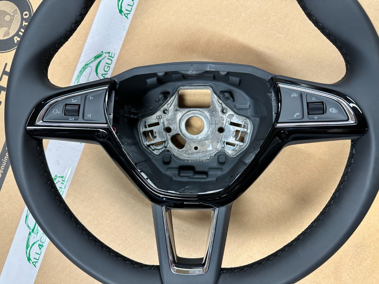 SKODA OCTAVIA III LENKRAD SCHALTWIPPEN MULTFUNKTION LEDER 3V0 ORIG.NEU!! - Obrázek 13