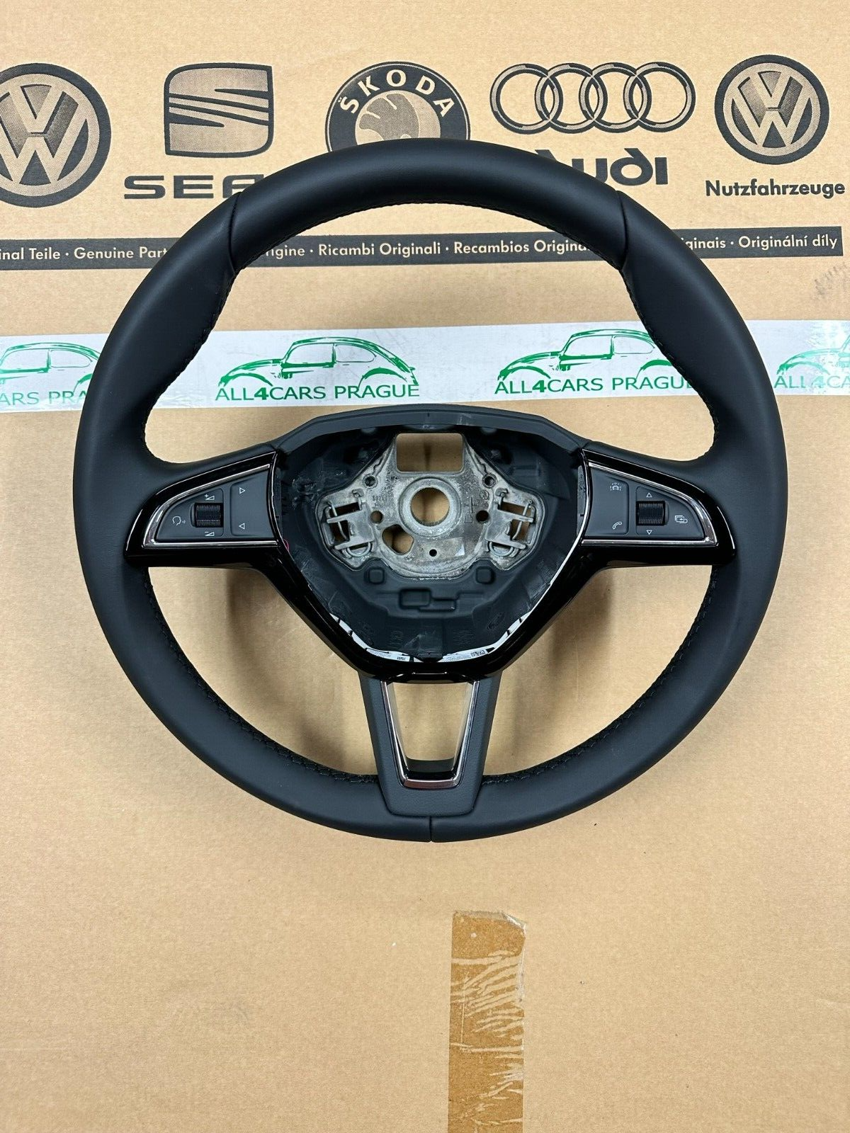 SKODA OCTAVIA III LENKRAD SCHALTWIPPEN MULTFUNKTION LEDER 3V0 ORIG.NEU!! - Obrázek 3