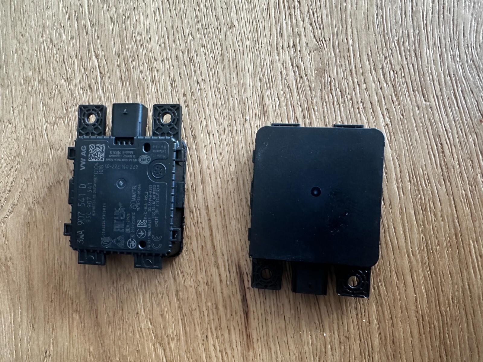 SKODA SUPERB KODIAQ 2024 ACC RADARSENSOR ABSTANDSREGELUNG 3WA907541D ORIG.NEU !! - Obrázek 13