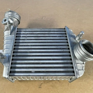 ŠKODA SUPERB  VW PASSAT B5 TURBO LADELUFTKÜHLER 2.5 TDI LINKS 3B0145805J ORIG.VW