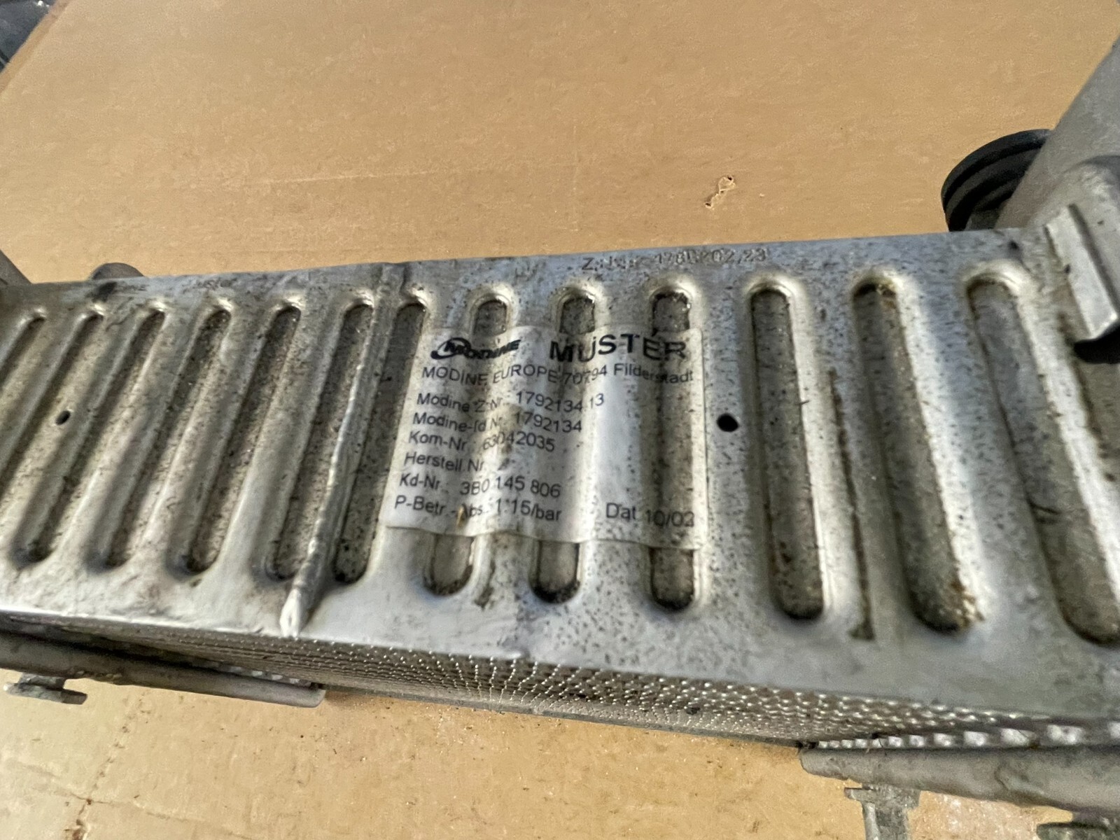 ŠKODA SUPERB VW PASSAT LADELUFT TURBOKÜHLER V6 2.5 TDI RECHTS 3B0145806 ORIG. - Obrázek 13