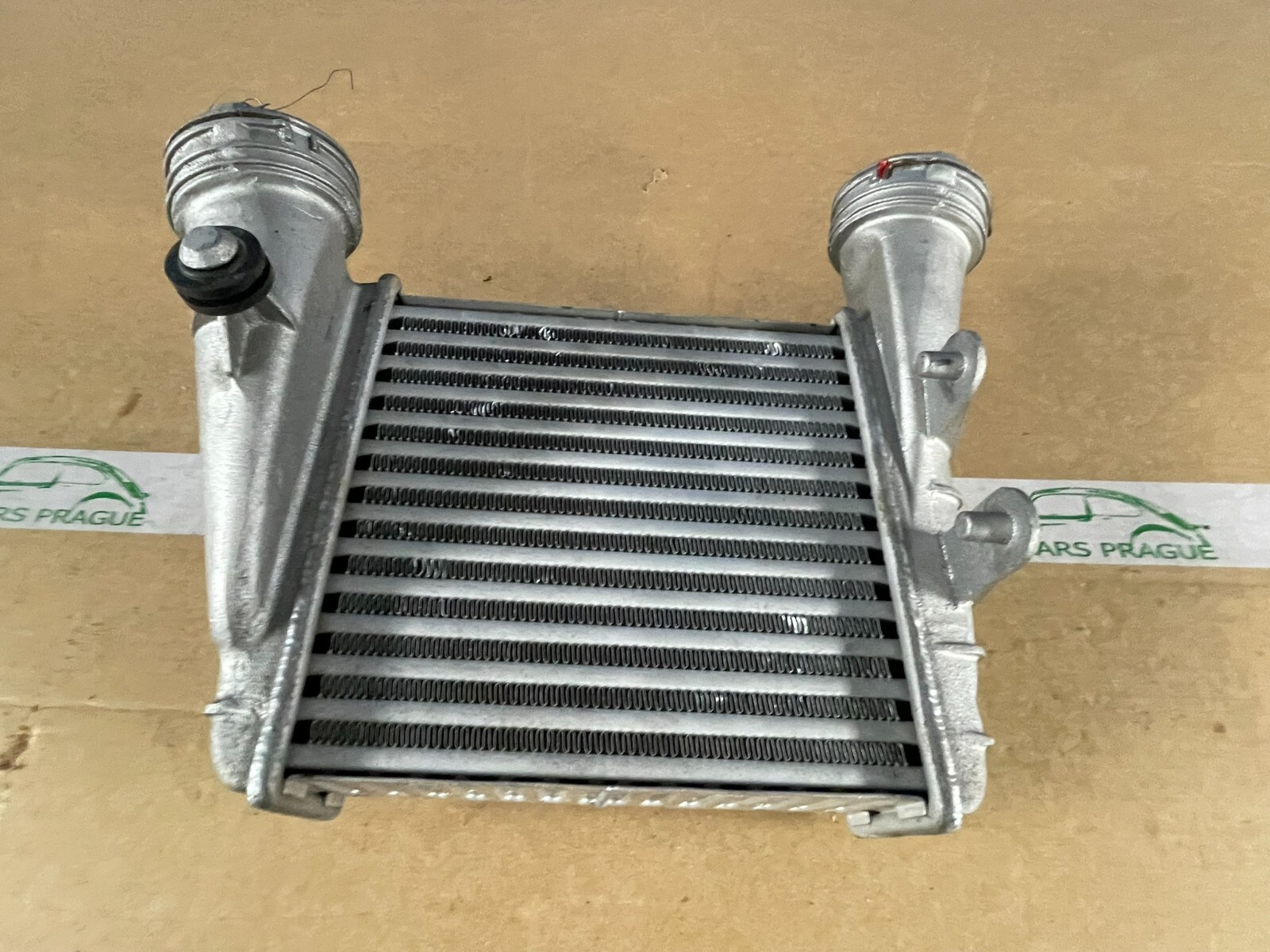 ŠKODA SUPERB VW PASSAT LADELUFT TURBOKÜHLER V6 2.5 TDI RECHTS 3B0145806 ORIG.