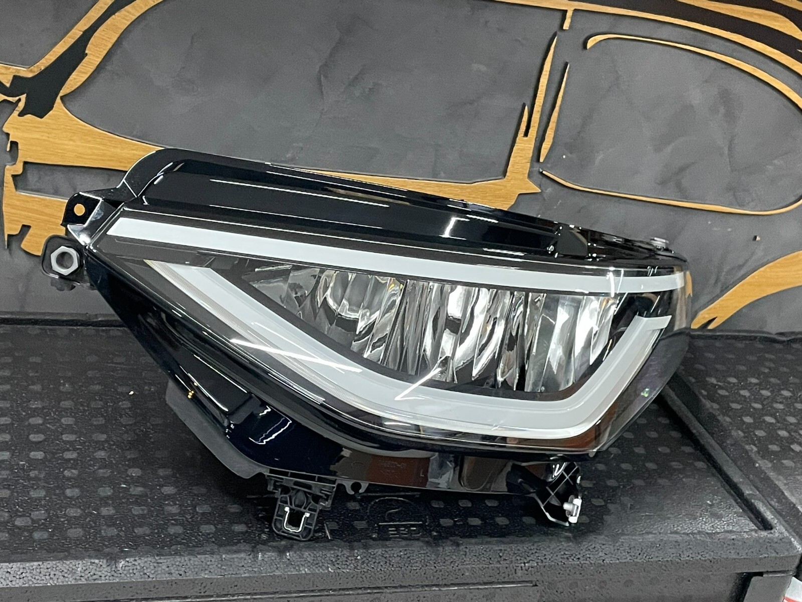 VOLKSWAGEN ID BUZZ LINKS LED-SCHEINWERFER KOMPLET 1T3941005C ORIG. VW NEU TEIL - Obrázek 5