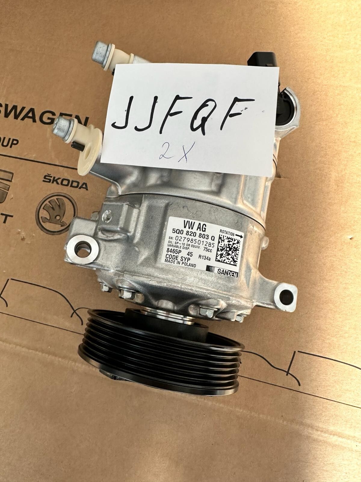 VW AC KLIMAKOMPRESSOR VW SKODA SEAT KLIMAKOMPRESSOR 5Q0820803Q ORIG.NEU TEIL !!! - Obrázek 11
