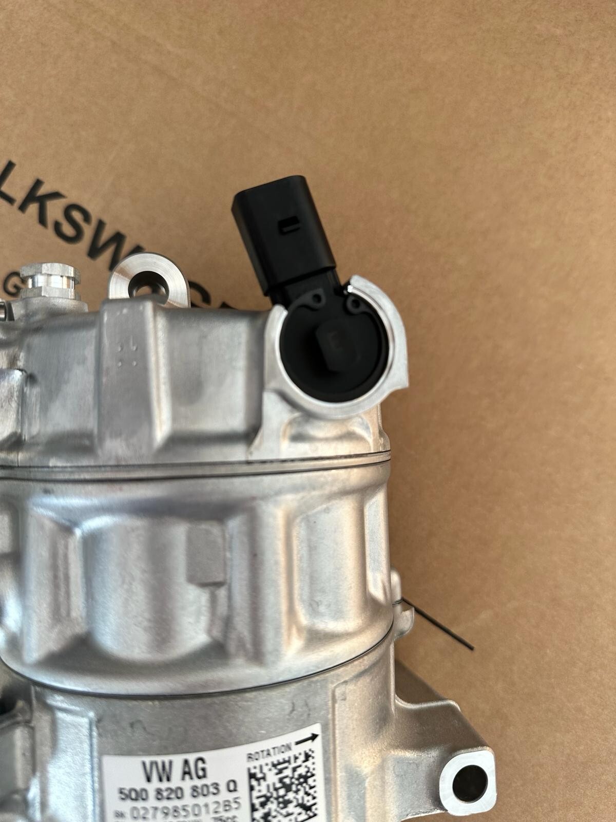 VW AC KLIMAKOMPRESSOR VW SKODA SEAT KLIMAKOMPRESSOR 5Q0820803Q ORIG.NEU TEIL !!! - Obrázek 10