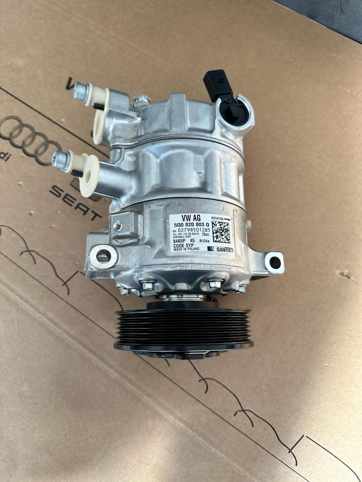 VW AC KLIMAKOMPRESSOR VW SKODA SEAT KLIMAKOMPRESSOR 5Q0820803Q ORIG.NEU TEIL !!!