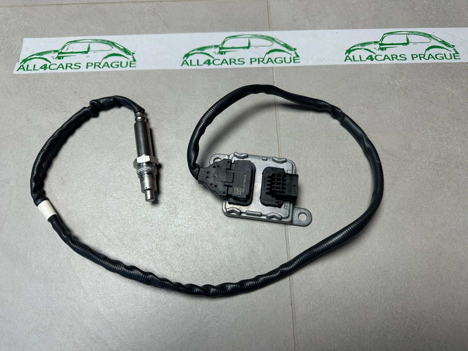 VW AUDI SEAT SKODA NOX-SENSOR LAMBDASONDE 04L907805DB ORIGINAL NEU!!!