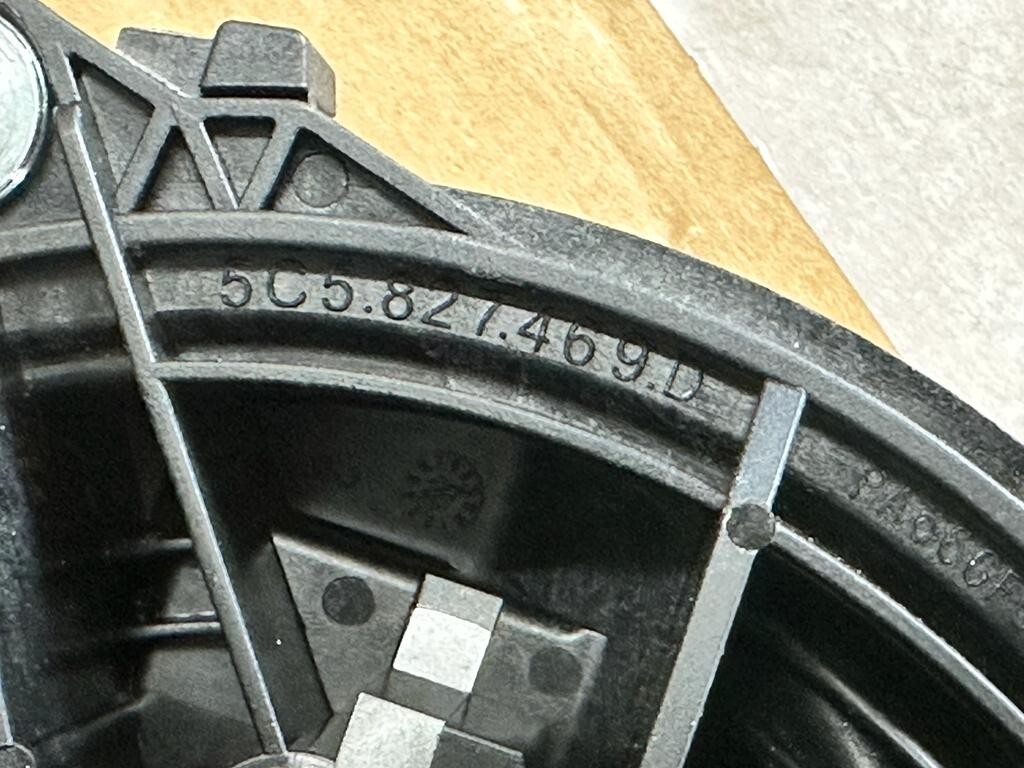 VW BEETLE KÄFER HECKKLAPPE STIEFELDECKEL GRIFF VW LOGO 5C5827469D 5C5 827 469 D - Obrázek 16