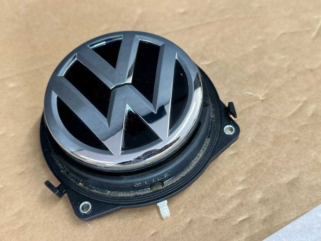 VW BEETLE KÄFER HECKKLAPPE STIEFELDECKEL GRIFF VW LOGO 5C5827469D 5C5 827 469 D - Obrázek 3