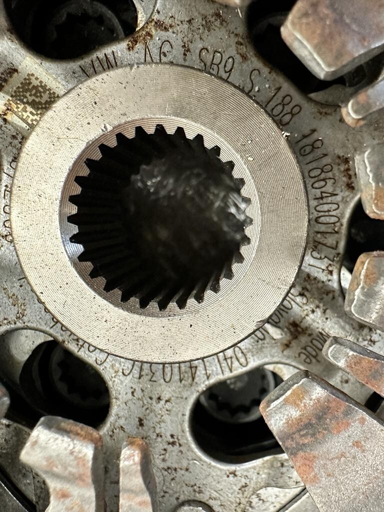 VW KUPPLUNGSSATZ MIT SCHWUNGRAD 04L141031C - 03L105264AD - 03L141025K - Obrázek 8