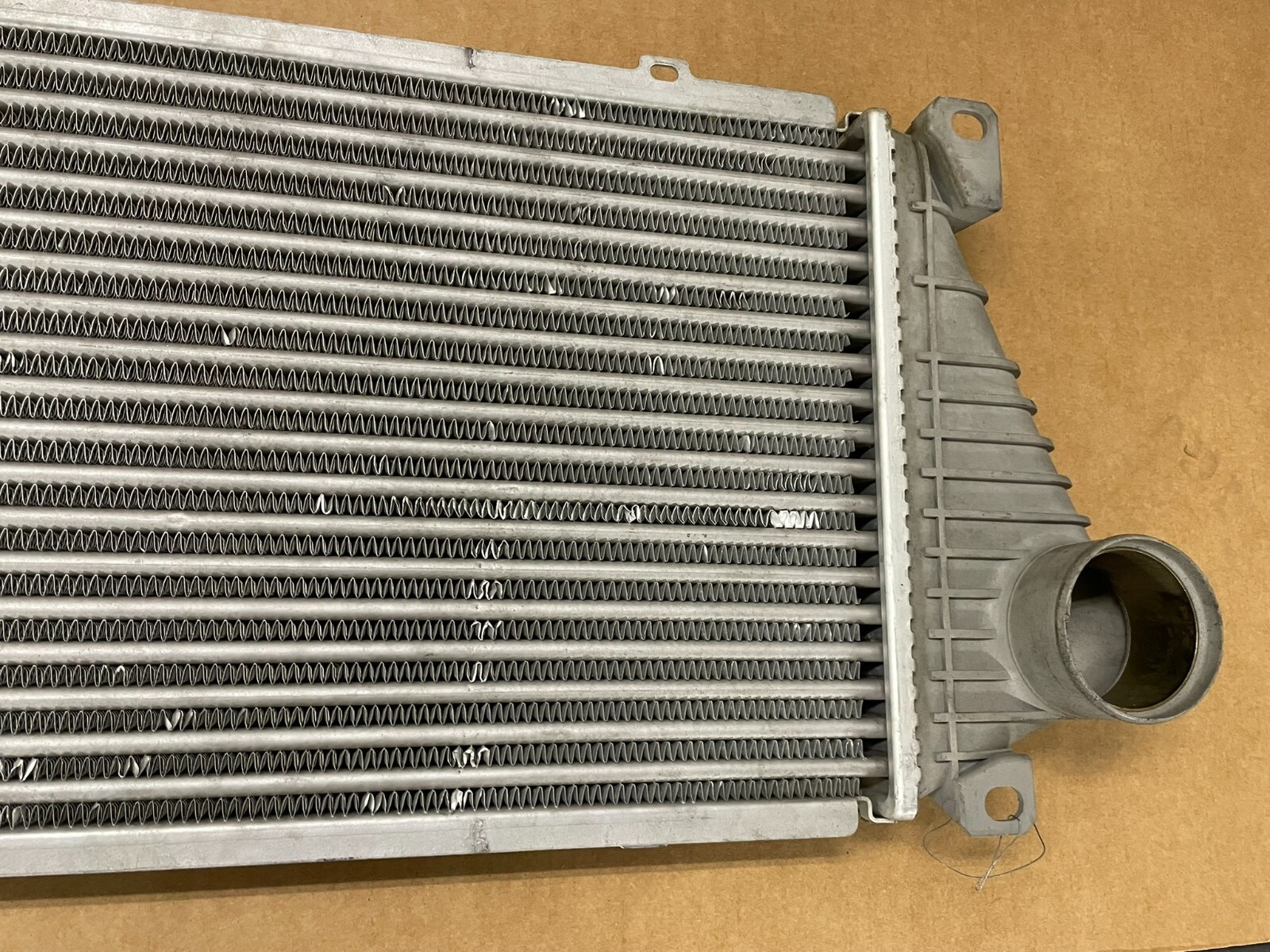 VW LT LADELUFTKÜHLER 2D0145805 DEMONT VOM TEST WAGEN ORIGINAL TEIL - Obrázek 12