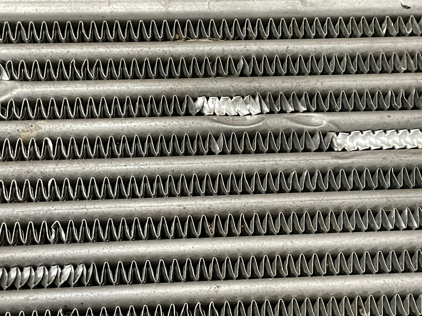 VW LT LADELUFTKÜHLER 2D0145805 DEMONT VOM TEST WAGEN ORIGINAL TEIL - Obrázek 15