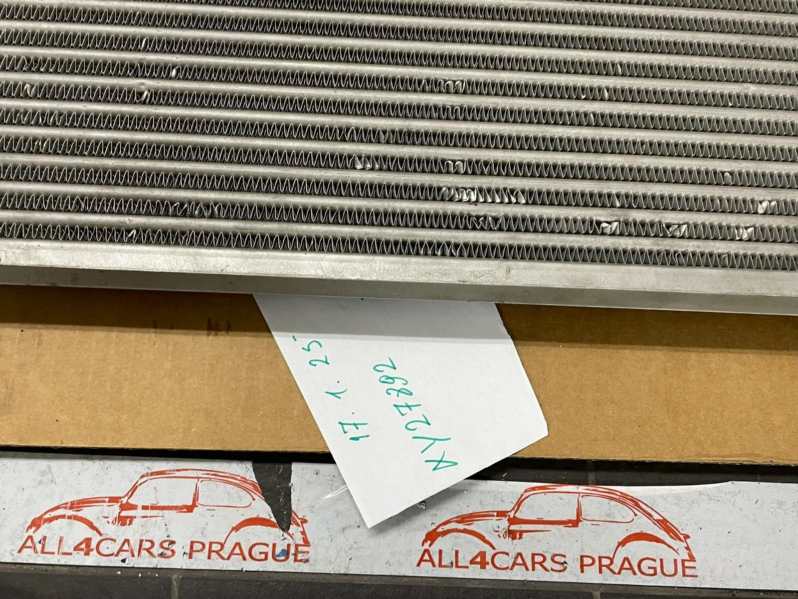 VW LT LADELUFTKÜHLER 2D0145805 DEMONT VOM TEST WAGEN ORIGINAL TEIL - Obrázek 24